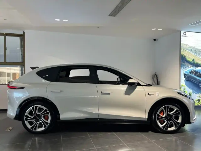 IM Motors IM LS7 — Фото автомобиля 7
