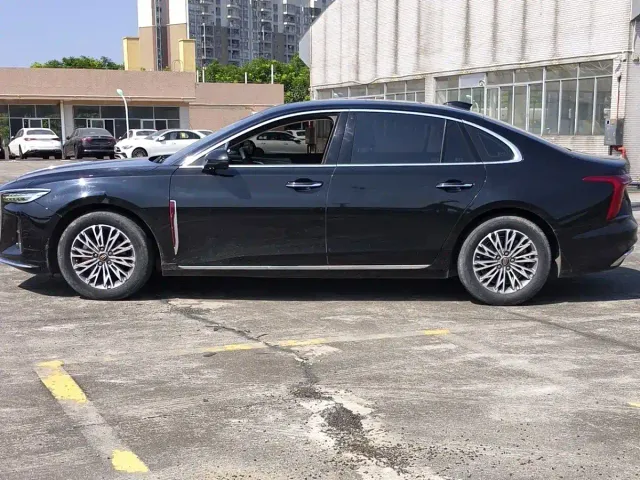 Hongqi H5 — Фото автомобиля 3
