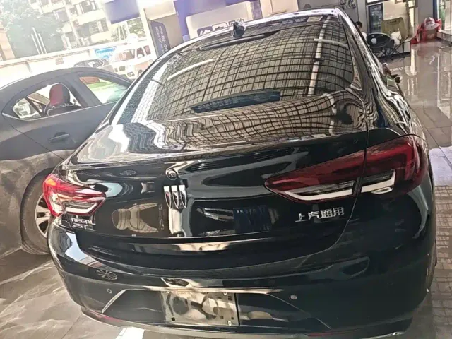 Buick Regal — Фото автомобиля 5