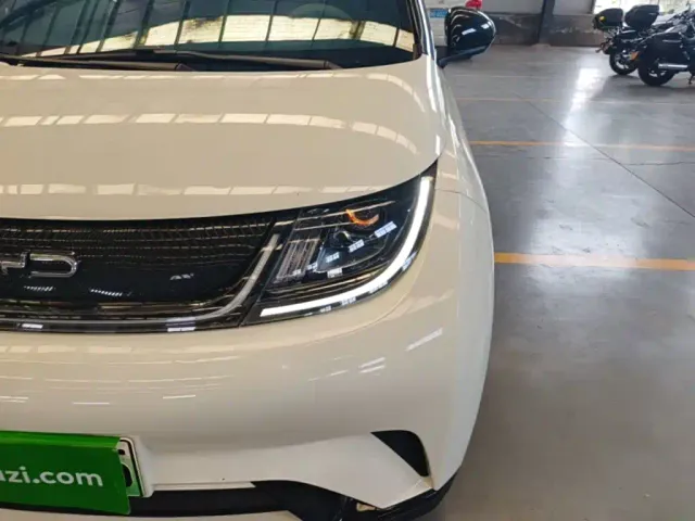 BYD Dolphin — Фото автомобиля 23