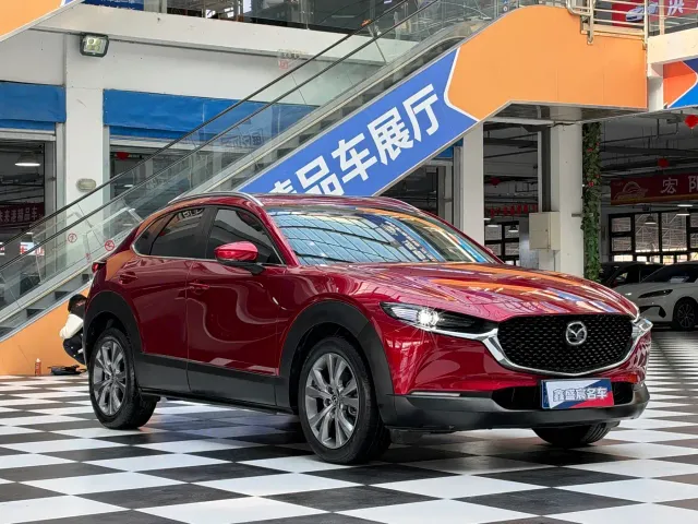 Mazda CX-30 — Фото автомобиля 3