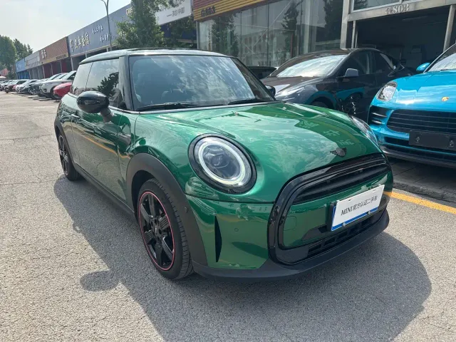Фотография автомобиля — MINI Hatch