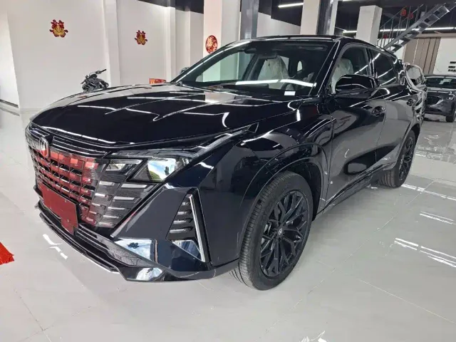 Фотография автомобиля — Changan UNI-Z