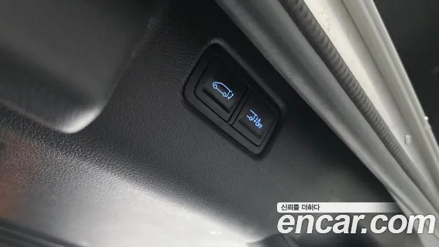 Hyundai Staria Staria L3.5 Инвалидная коляска Подъёмник/Slope — Фото автомобиля 20