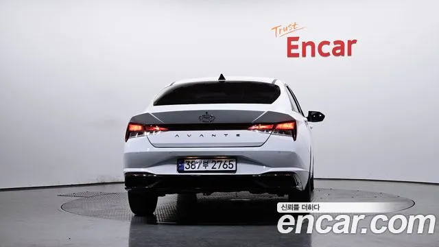 Hyundai AVANTE Avante (CN7) — Фото автомобиля 4