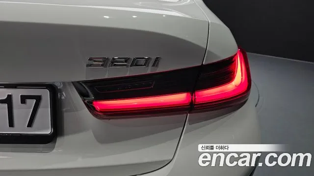 BMW 3-Series 3 серия (G20) 320i M Sport — Фото автомобиля 19