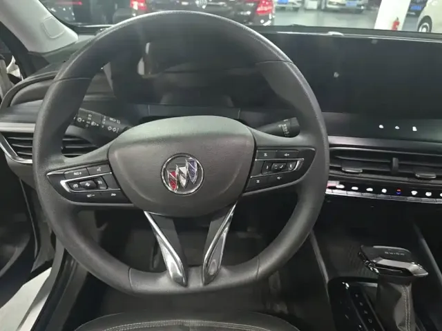 Buick Verano — Фото автомобиля 10