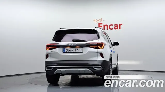 Kia Seltos — Фото автомобиля 4