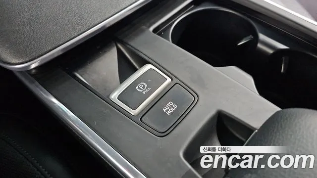 Hyundai Grandeur — Фото автомобиля 15