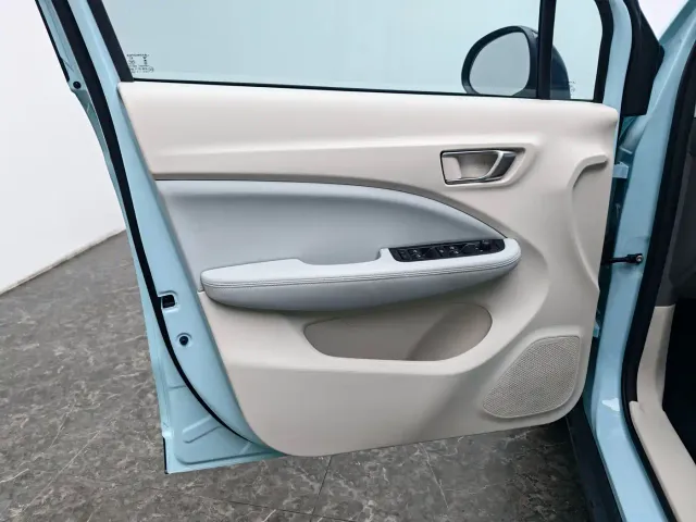 Leapmotor T03 — Фото автомобиля 19