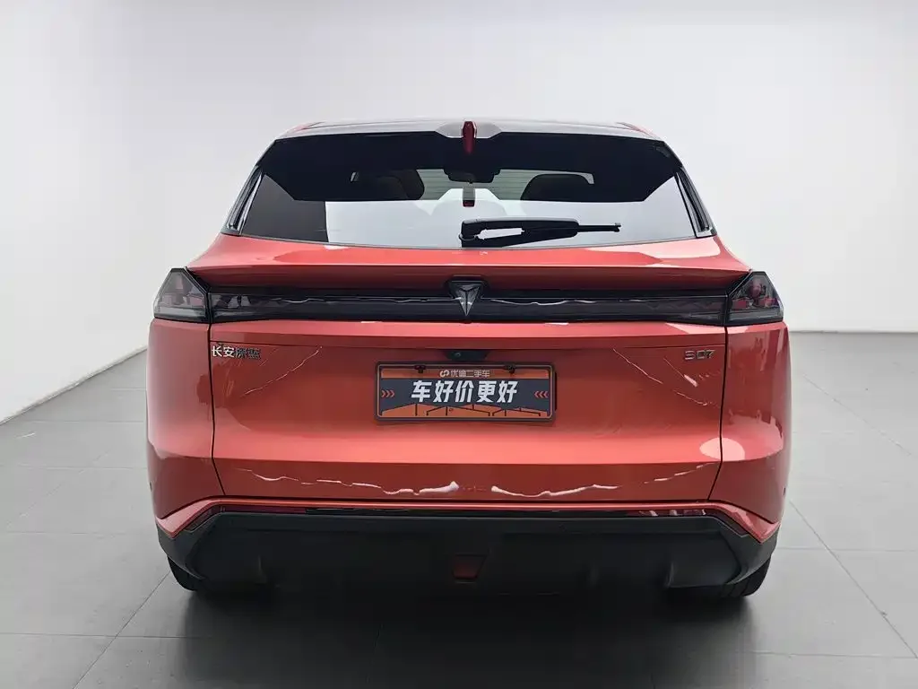 Deepal Deepal S07 2024 215Max Qiankun Intelligent Driving ADS SE Range Extender — Фото автомобиля 4