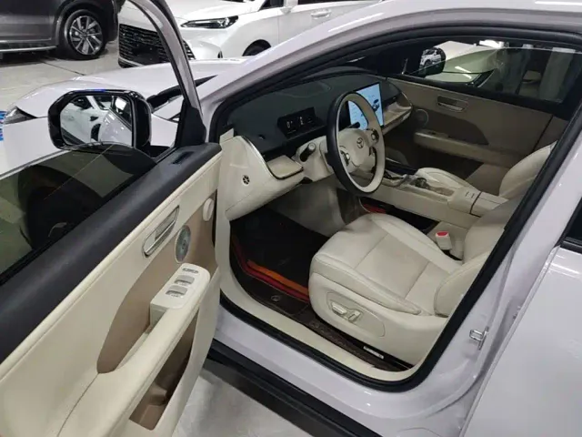 Toyota BoZhi 3X — Фото автомобиля 15