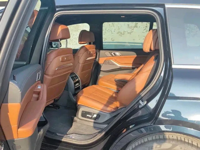 BMW X7 — Фото автомобиля 14