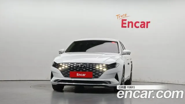 Hyundai Grandeur (New) Hybrid — Фото автомобиля 3