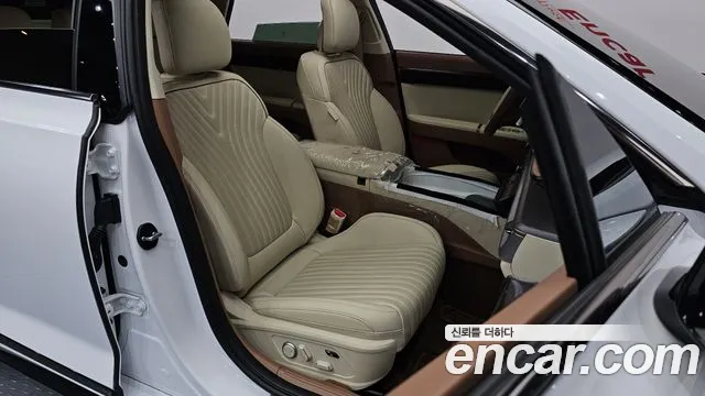Hyundai Grandeur GN7 — Фото автомобиля 10