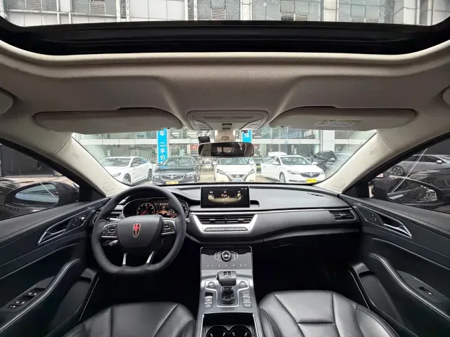 Hongqi H5 — Фото автомобиля 9