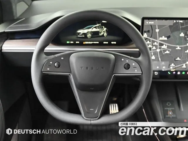 Tesla Model X — Фото автомобиля 8