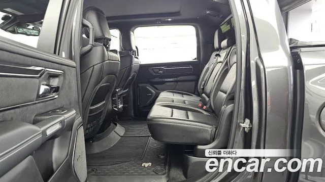 Dodge Ram Pick Up — Фото автомобиля 23