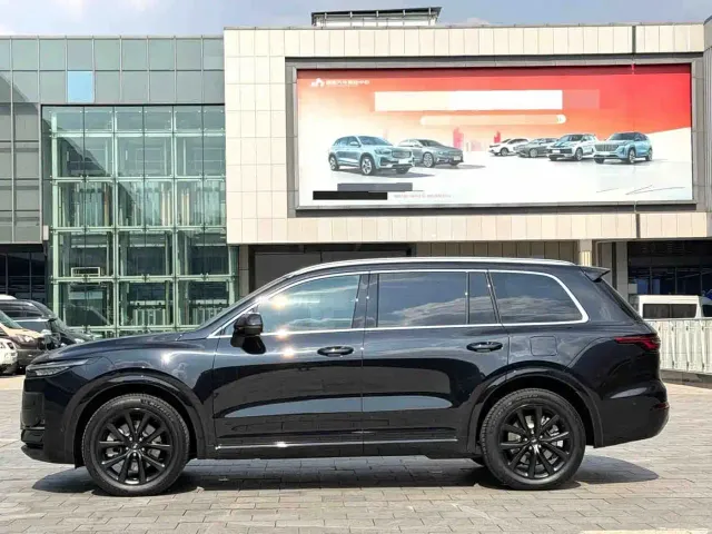 Li Auto ONE — Фото автомобиля 6