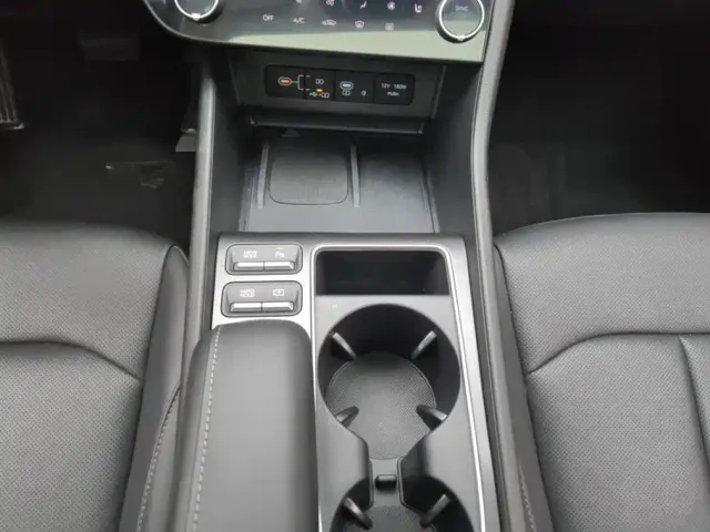 Hyundai Sonata — Фото автомобиля 16