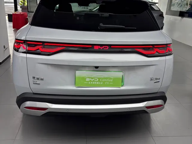 BYD Song Ultra — Фото автомобиля 12