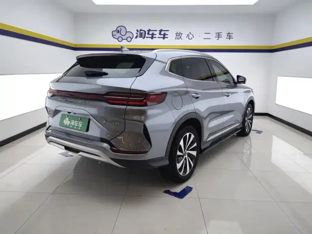 BYD Song PLUS — Фото автомобиля 3