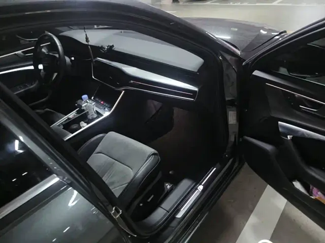 Audi A6L — Фото автомобиля 13