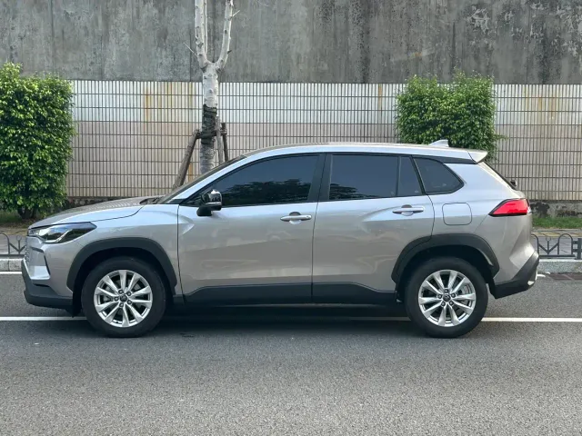 Toyota Corolla Cross — Фото автомобиля 8