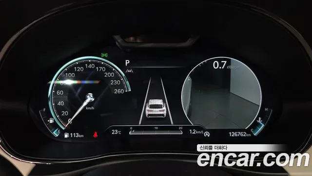 Genesis GV70 — Фото автомобиля 11