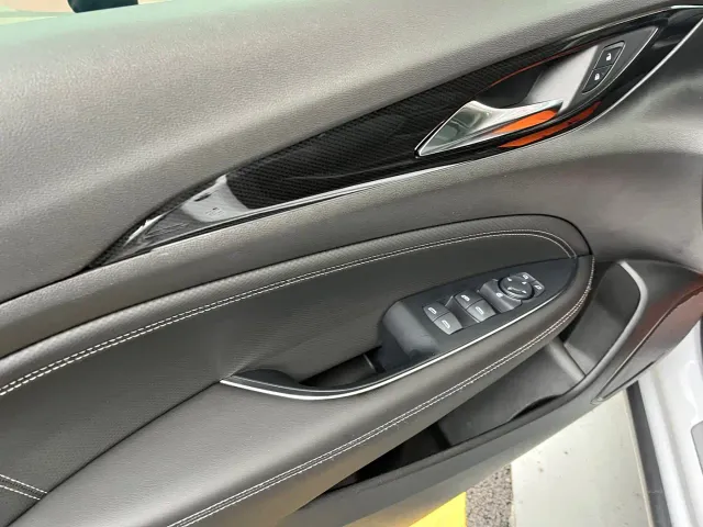 Buick Regal — Фото автомобиля 4
