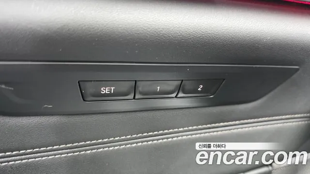 BMW 5-Series — Фото автомобиля 26