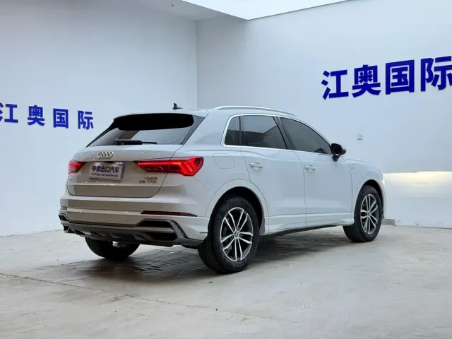 Audi Q3 — Фото автомобиля 18