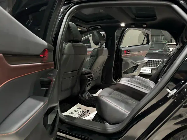 Ford Mondeo — Фото автомобиля 9