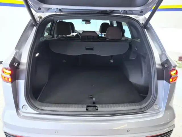Geely Xingyue L — Фото автомобиля 4