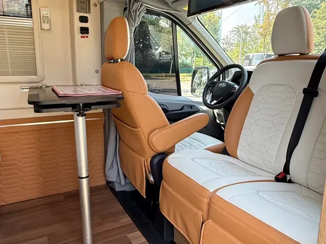 SAIC Maxus SAIC Maxus MAXUS V90 RV 2023 Traveller V90 Classic — Фото автомобиля 12