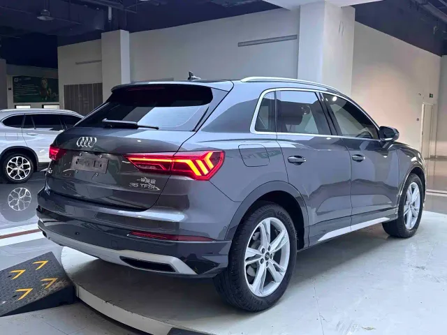 Audi Q3 — Фото автомобиля 4