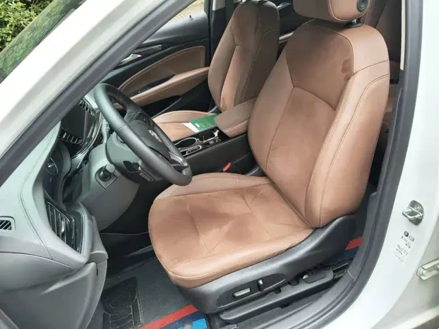 Buick Regal — Фото автомобиля 16