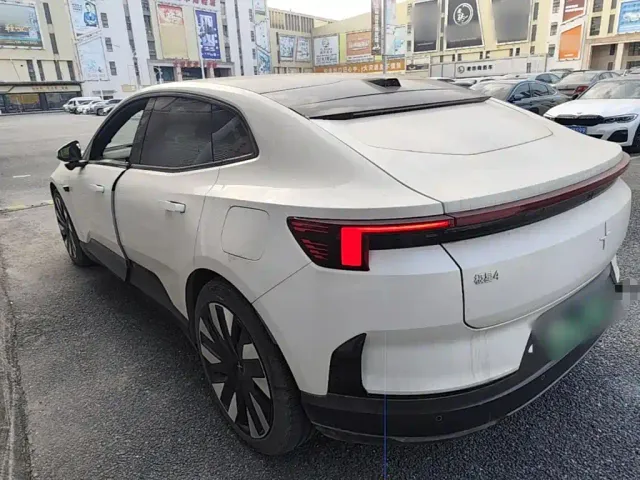 Polestar 4 — Фото автомобиля 4