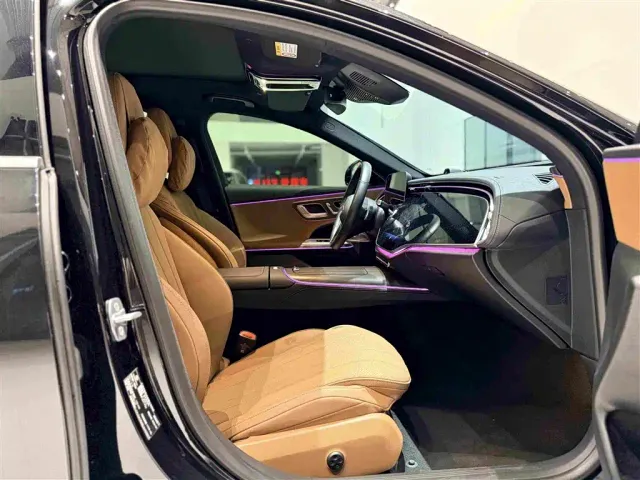 Mercedes-Benz E-Class — Фото автомобиля 9