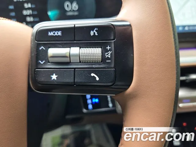 Hyundai Grandeur Grandeur (GN7) 2.5 Бензин 2WD — Фото автомобиля 19