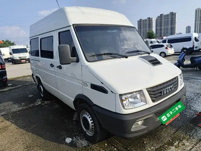 Iveco Daily — Фото автомобиля 3