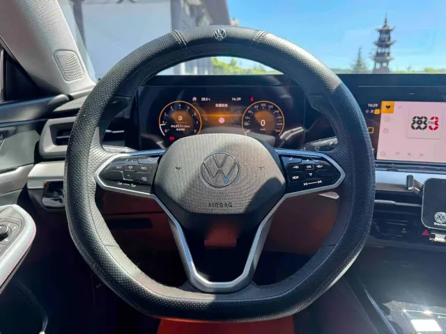 Volkswagen Lamando — Фото автомобиля 16