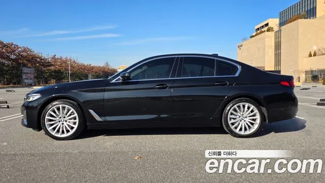 BMW 5-Series 5 серия (G30) 530i xDrive Luxury — Фото автомобиля 20