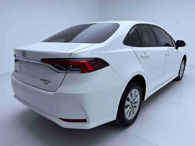Toyota Corolla — Фото автомобиля 4