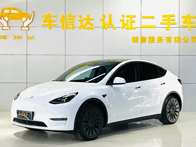 Фотография автомобиля — Tesla Model Y