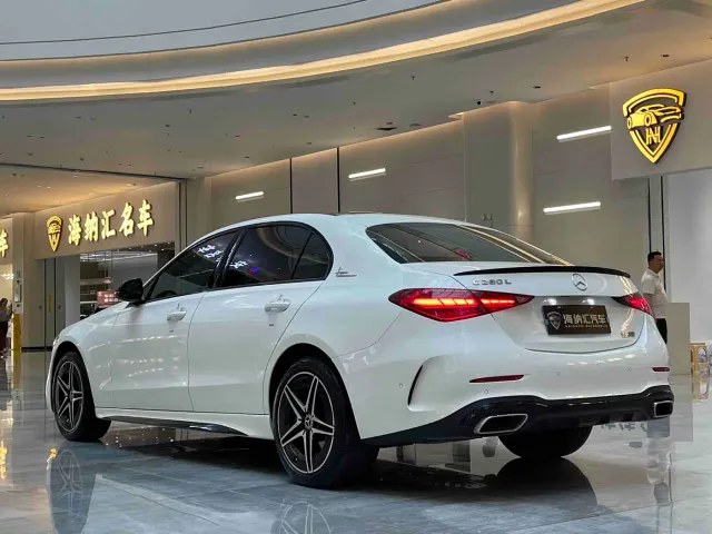 Mercedes-Benz C-Class — Фото автомобиля 4