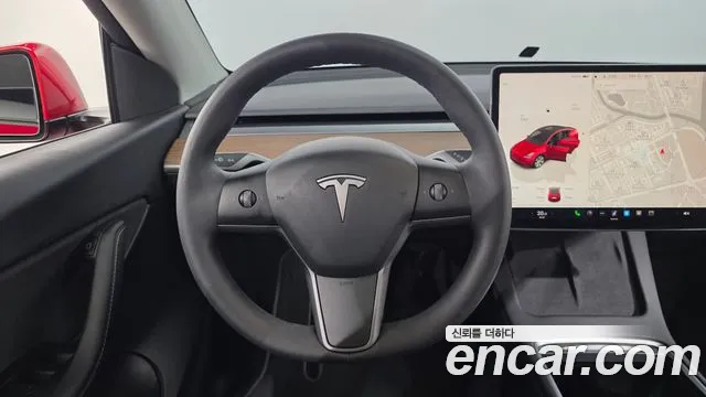 Tesla Model Y — Фото автомобиля 13