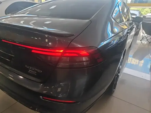 Honda Accord — Фото автомобиля 7