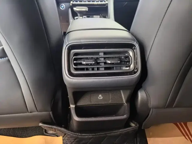 Geely Xingrui — Фото автомобиля 12