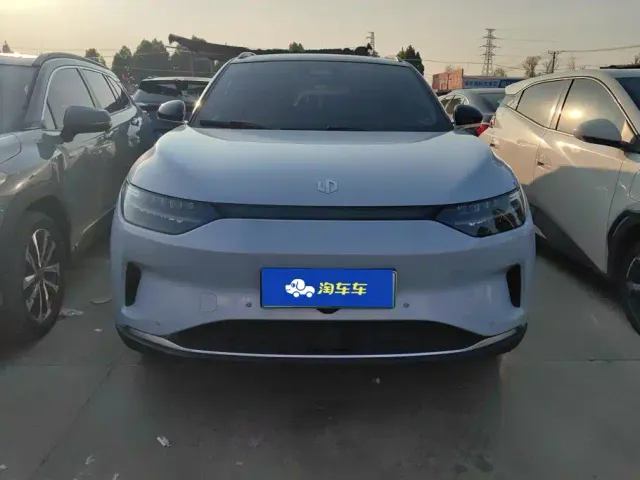 Leapmotor C11 — Фото автомобиля 2